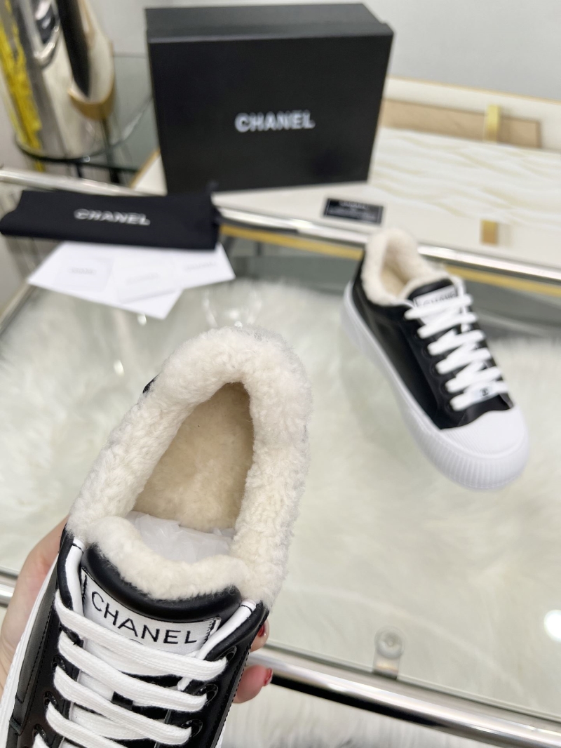 Ch**el sport shoes